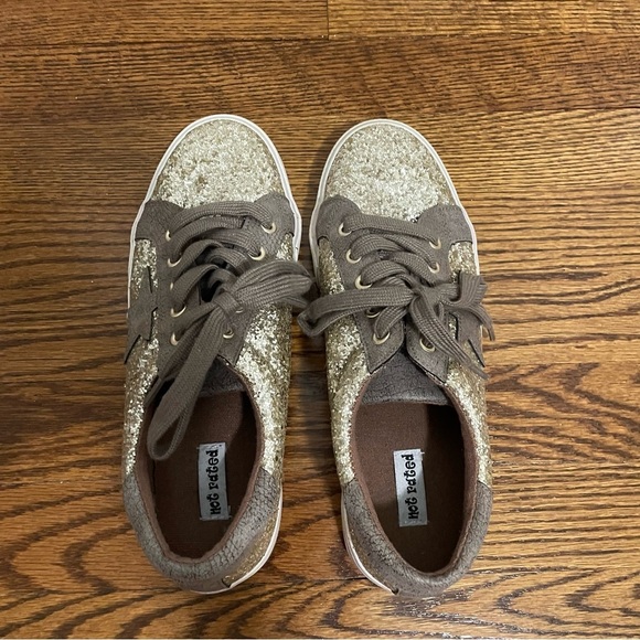 **4/$12** Not Rated Gold Glitter Ladies Tie Up Sneakers Size 8 - Picture 4 of 9